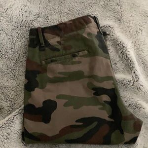 Men GAP lived in Khakis